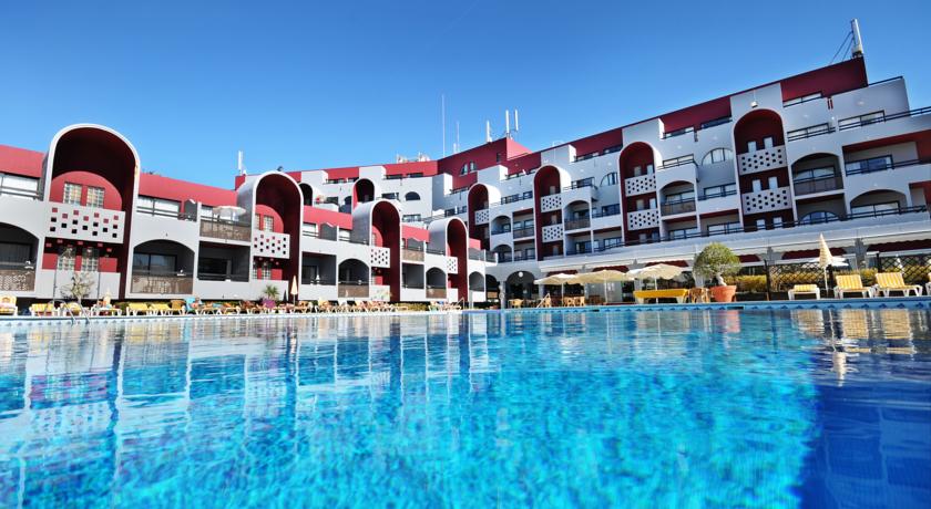 Oura Praia Hotel main pool