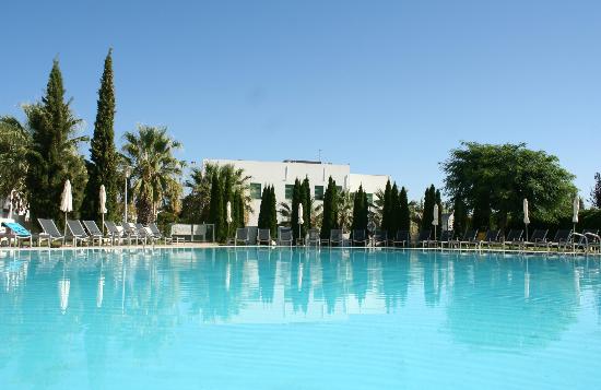 Hotel Porta Nova Pool